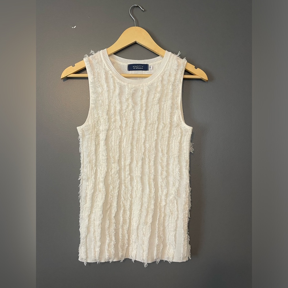Knotted Textured Fringe Knit Tank Top - White